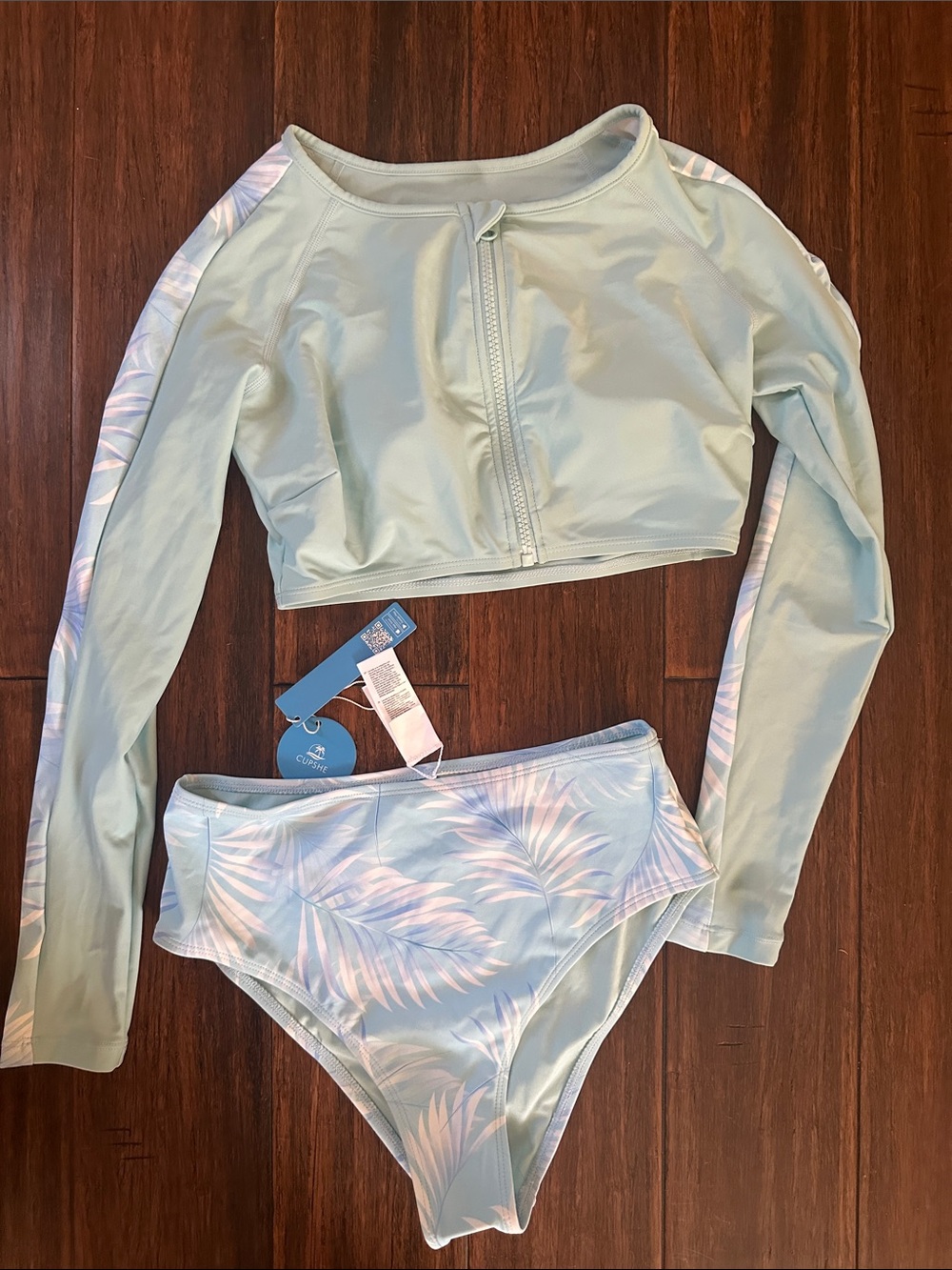 Cupshe Seafoam Pastel Palm Two-Piece Long-Sleeve Zip Rashguard Set